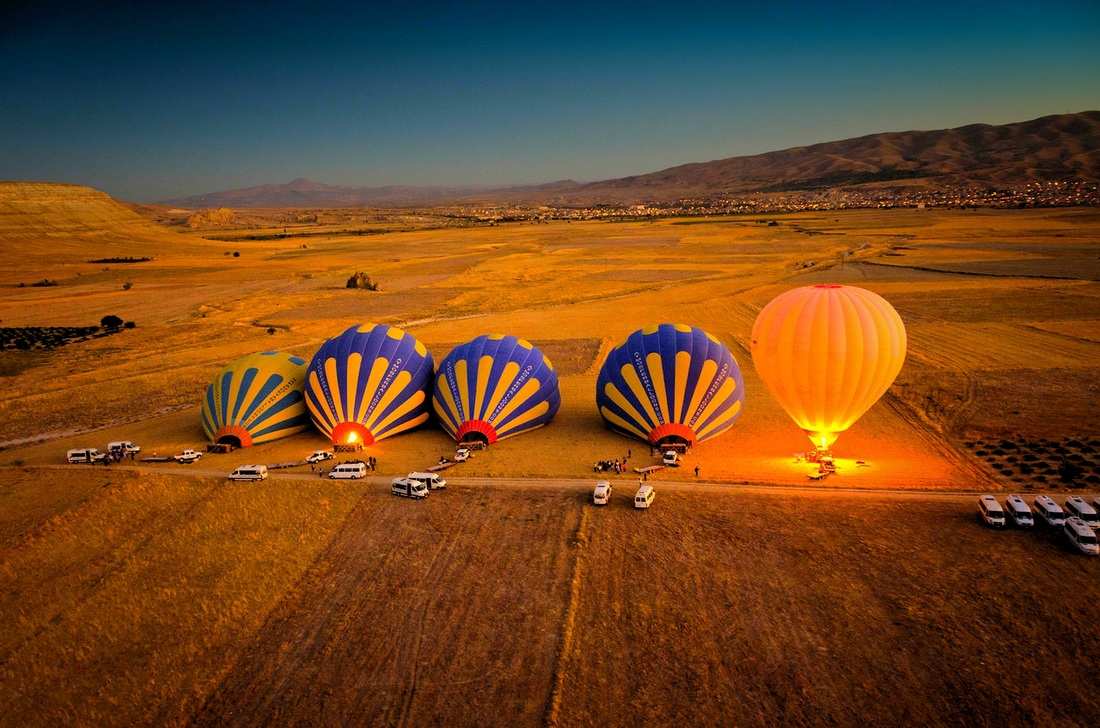 CAPPADOCIA VOL EN BALLONNET À AIR CHAUD
