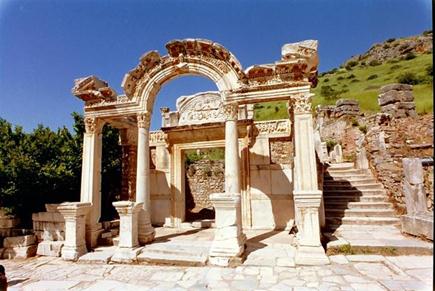 Efeso - PAMUKKALE 1 NOTTE 2 GIORNI AL VOLO
